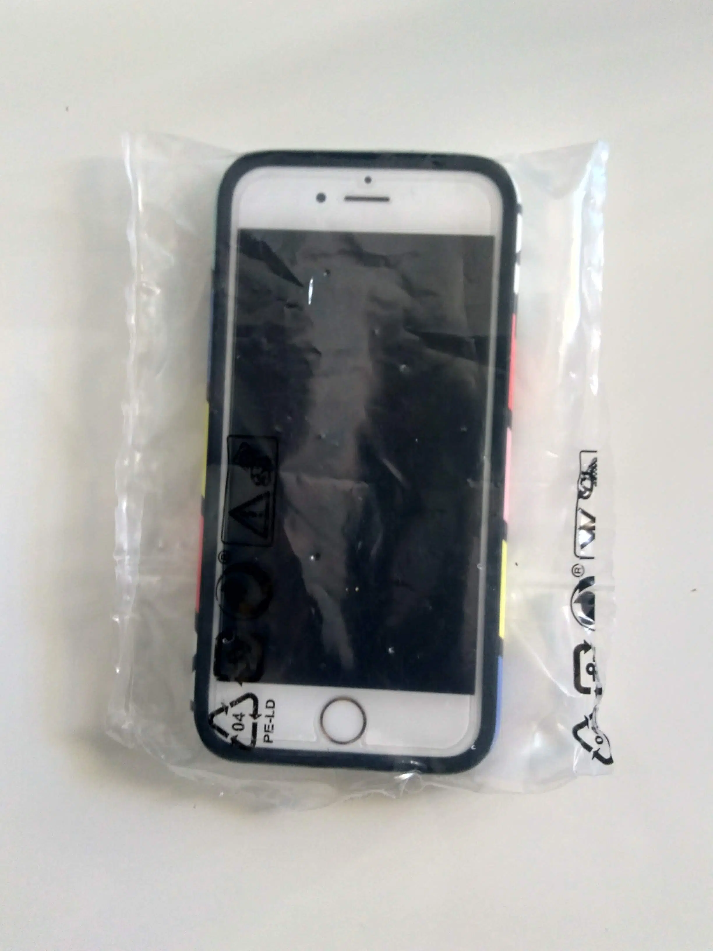 beach-hack-plastic-bag-phone