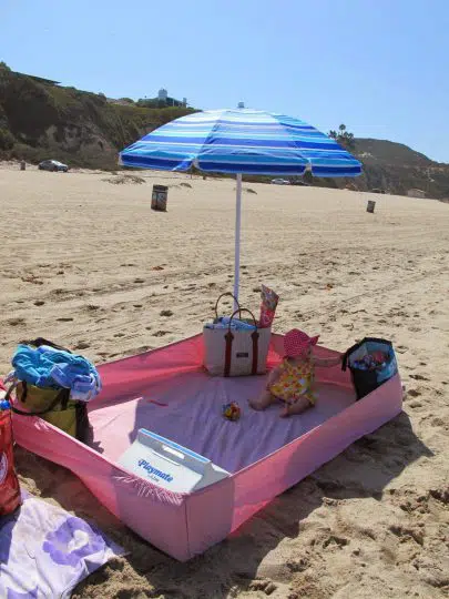 bedsheet-beach-crawler-baby